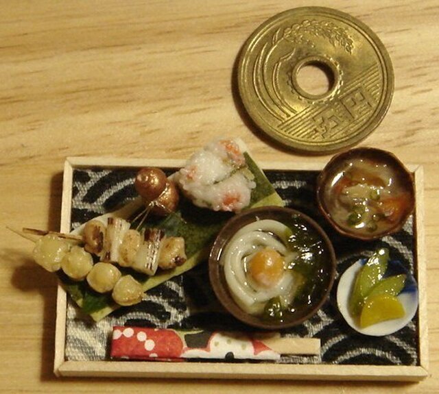 ★月見うどん&串と鮭おにぎり・ブロンズひょうたんの画像1枚目