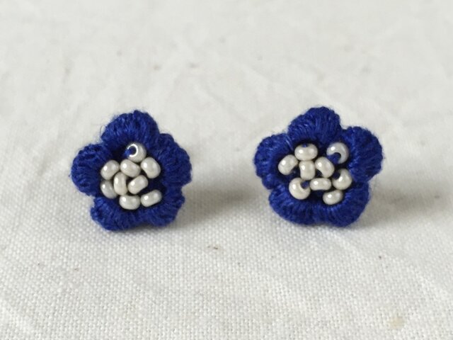 flower ピアス A - ブルーの画像1枚目
