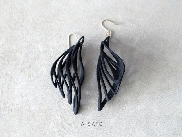 Malina Earrings Blackマリーナ ピアス ブラック | iichi ハンドメイド