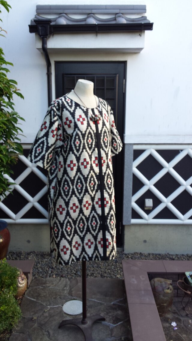 着物リメイク 幾何学模様 銘仙 ワンピース | iichi 日々の暮らしを