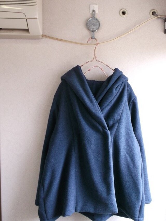 ウールフードコート