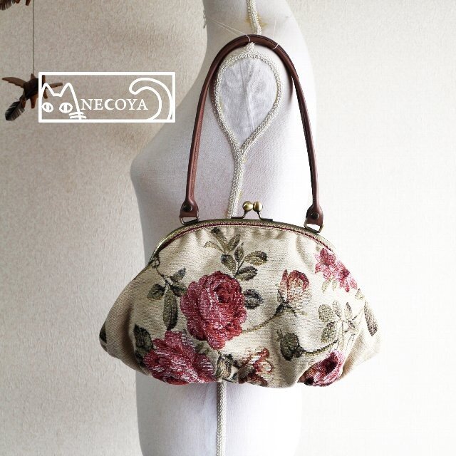 ふんわりがまぐちバッグ　ゴブラン・白（赤薔薇2）