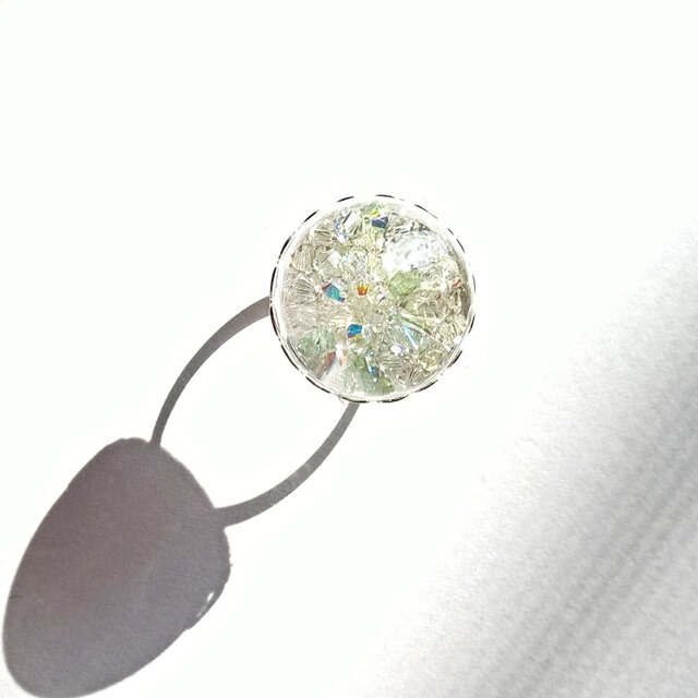 【スワロフスキー　光と音のガラスドーム　リング】一点限りです。