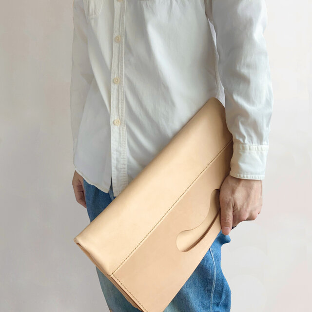 クラッチバッグ（大）【nicori/にこり】ヌメ革 荷物が増えると