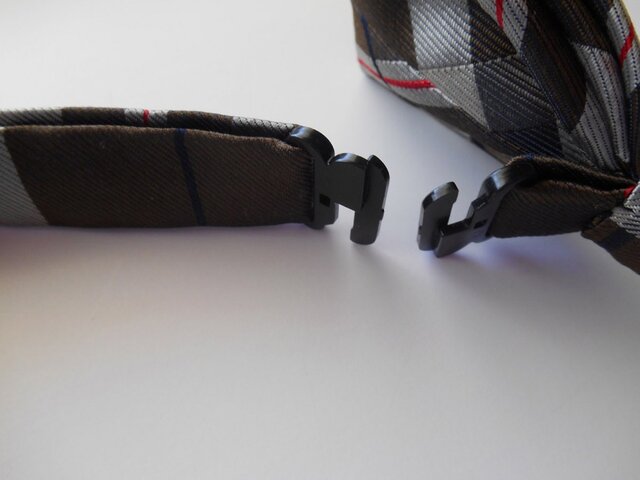 ✳︎オーダー品✳︎ハンドメイド✳︎蝶ネクタイ　ブラウンチェック オーダー】ブラックウォールナット木製蝶ネクタイ | QISUI