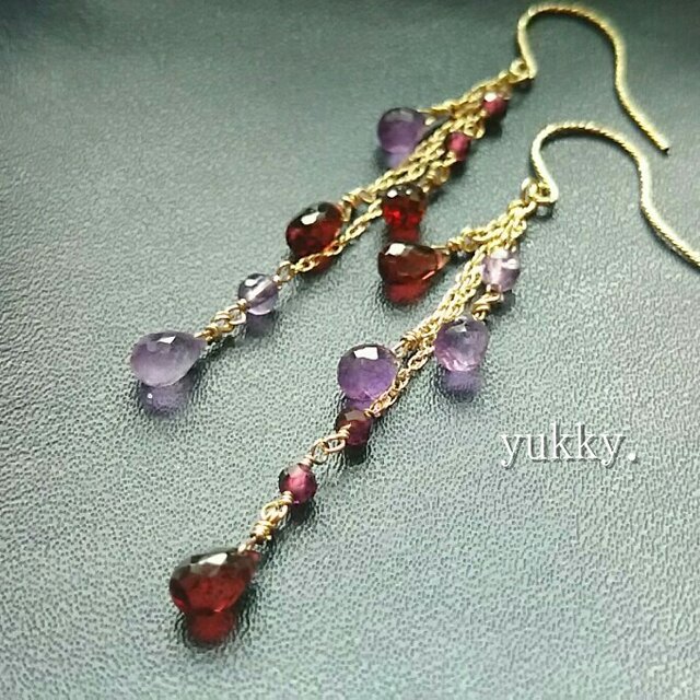 ガーネット＆Amethyst♪アシンメトリー:秋の14kgfピアス