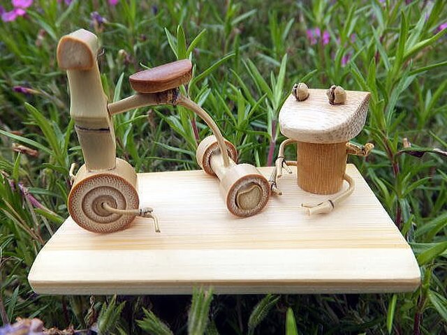 竹の温もり~カエル&三輪車の画像1枚目