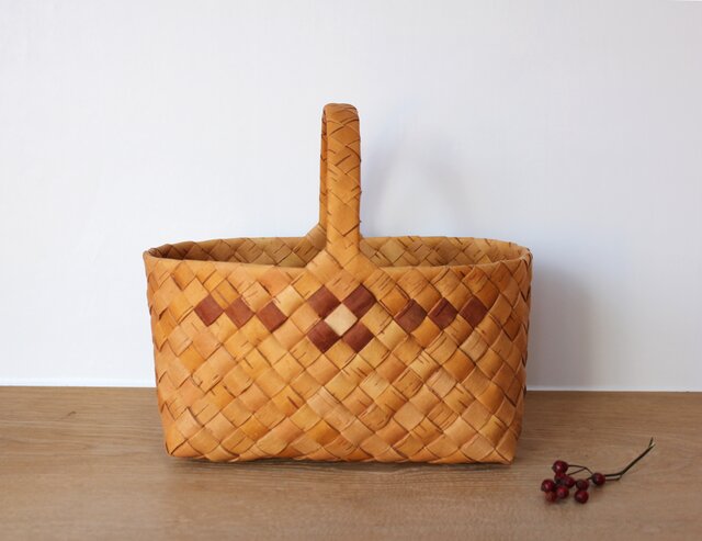 白樺手編みカゴ（４個セット） 白樺手編みカゴ（4個セット）
