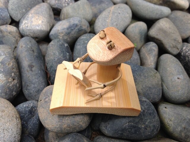 竹細工～カエル（本） | iichi 日々の暮らしを心地よくする