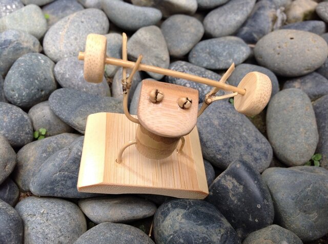 竹細工～カエル（筋トレ） | iichi 日々の暮らしを心地よくする
