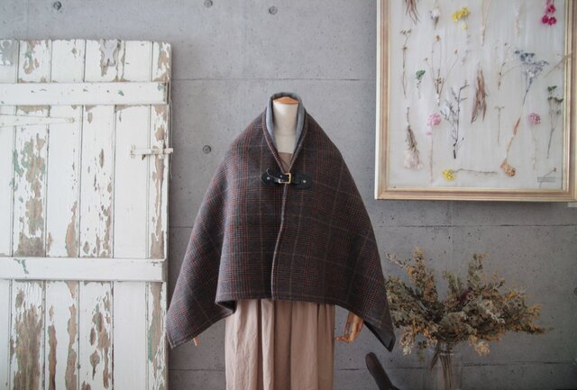 ○シックなチェック柄○ 男女兼用 ウールポンチョ○ 尾州先染め ウール