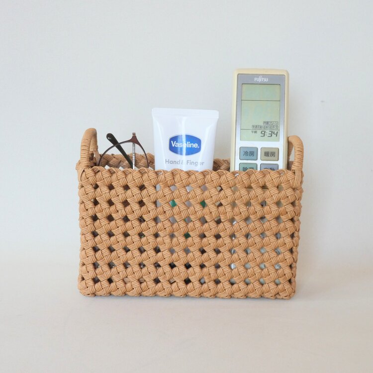 コンパクト卓上収納　3仕切り　リモコンラック　//ミルクティー