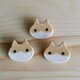 猫ブローチ(茶白はちわれ)の画像