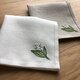 プレミアムver 木陰のすずらん｜手刺繍＆手仕立てのソフトリネンハンカチの画像
