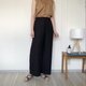 リネンのシンプルパンツ  ブラック
