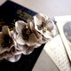 【LAST1】花びらのバレッタ■ビロードの花びら重ね■シャンパンベージュの画像