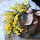 ミモザのハーフムーンリース　造花の画像