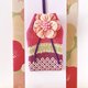 （和レトロ紫絞り）元巫女が作る花のお守り袋の画像