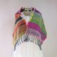 手織り・コートの首元を彩る・ショートサイズ・ウールマフラー・裂き織り入りの画像