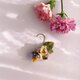 耳飾り「薔薇の園」の画像