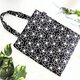 北欧ブラックの花 ペタンコトートバック(大)