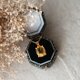 【14kgf】タンザニア産！ゴールデンフローライトの一粒ネックレス(オーバルファセットカット)の画像