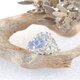 ～幻想的なインクルージョン～　デュモルチェライトインクォーツ原石のデザインリング　12.5～13号　天然石アクセサリー　一点物　の画像