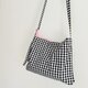 ギンガムチェックのショルダーbag　白黒の画像