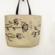 黒糸刺繍のバケツ型帆布かばんの画像