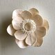 アネモネの布花コサージュ‐オフホワイト-の画像